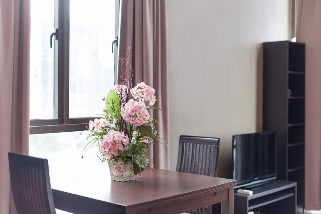 Empihaus 001 Empire Damansara Apartment Petaling Jaya Luaran gambar